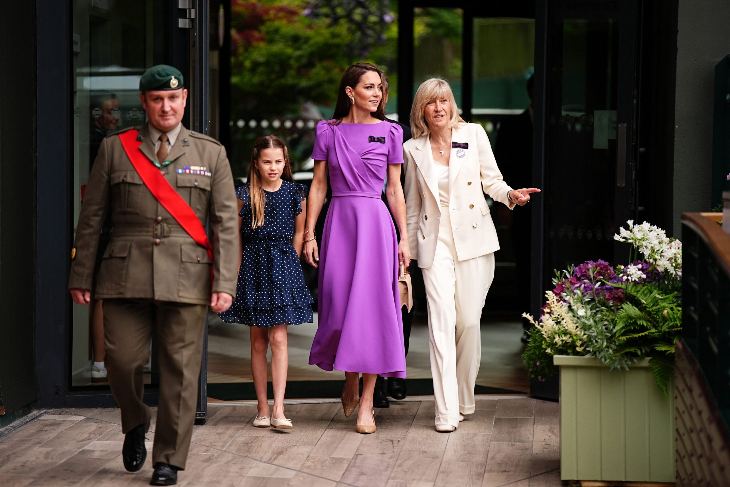 Kate was seen arriving at the All England Lawn Tennis Club with her daughter Princess Charlotte. They were accompanied by  Deborah Jevans, chairwoman of the The All England Lawn Tennis Club.