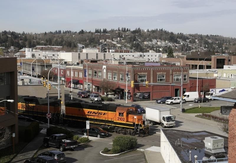 A BNSF train is pictured in Renton, Washington February 26, 2014. REUTERS/Jason Redmond  